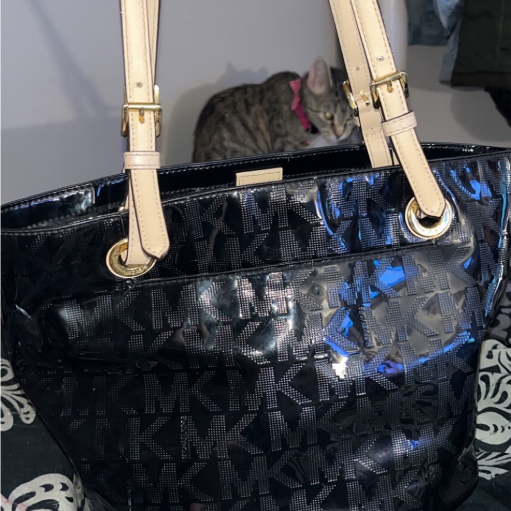 BLACK MK PURSE